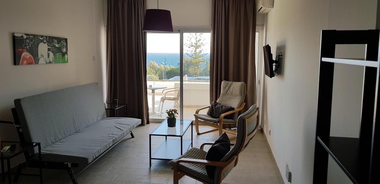 Anemos Apartments Limassol Exteriör bild